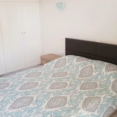 Galini Апартаменты Лоутраки