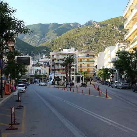 شقة Galini لوتراكي